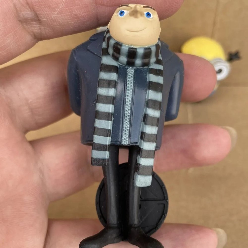 Little Yellow Man God Thief Papa Doll Model